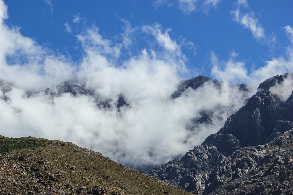 Вилла Imlil Refuge Экстерьер фото